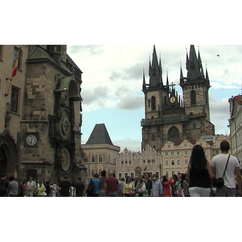  CR - Prague - sky - time-lapse - 2 - 700x faster