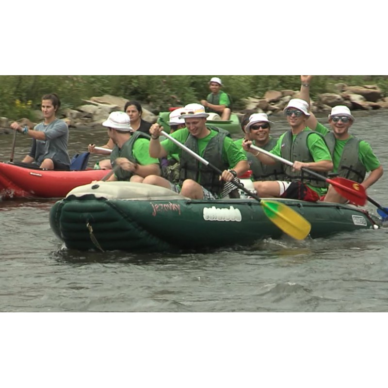 CR - sport - Český Krumlov - people - river - paddlers - raft