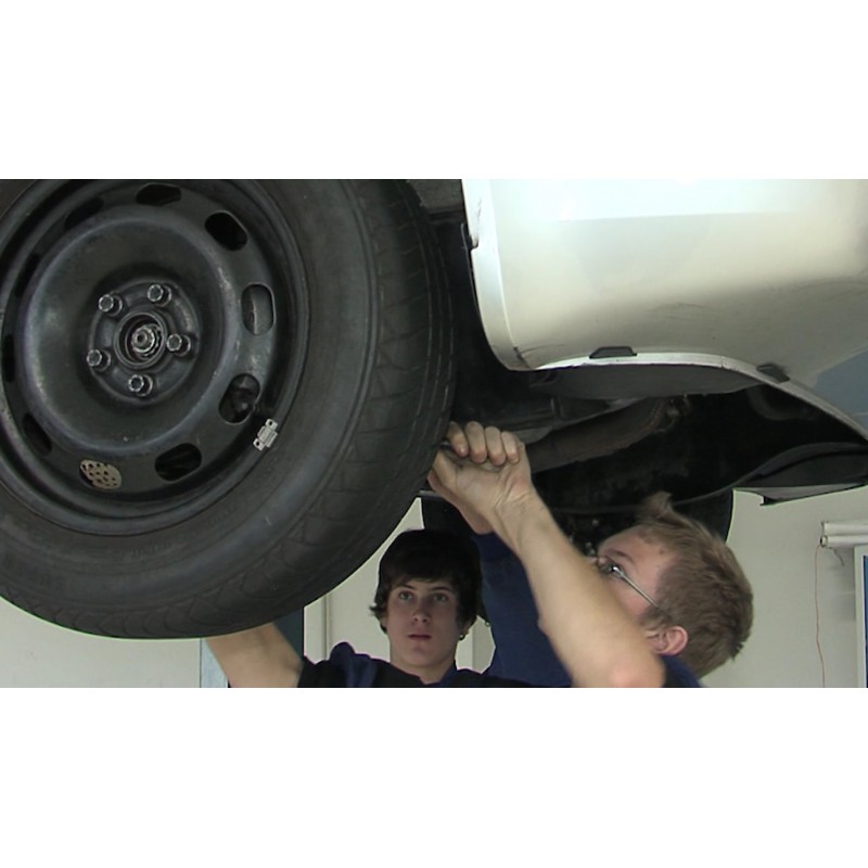  CR - education - industrial school - vocational school - car mechanic - motor - car - serviceman