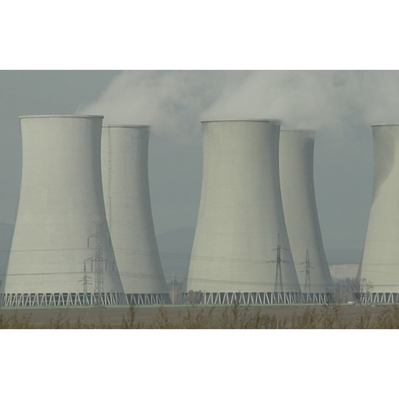 Slovensko - Jaslovské Bohunice - průmysl - technologie - jaderná elektrárna - atom - chladící věž