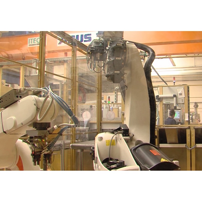  CR - industry - automation - automotiv - robot - KUKA
