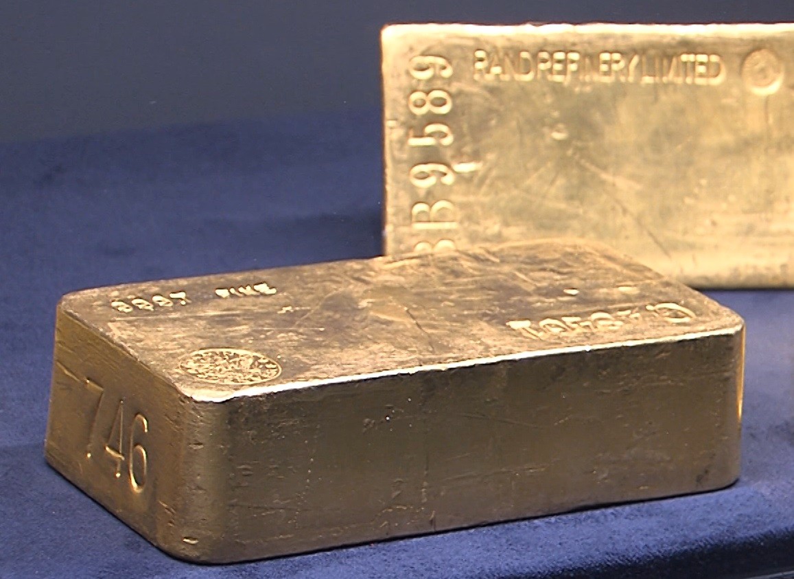 Cr Finance Cnb Bank Currency Gold Brick Coin Ingot