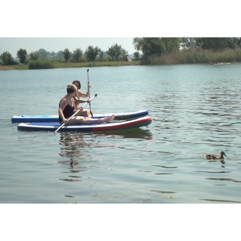 CZ - sport - camp - pond - lake - water - nature - padddleboarding - canoe - kayak - canoist - turn