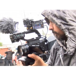 CZ - media - Lány - journalist - television - cameraman - reporter