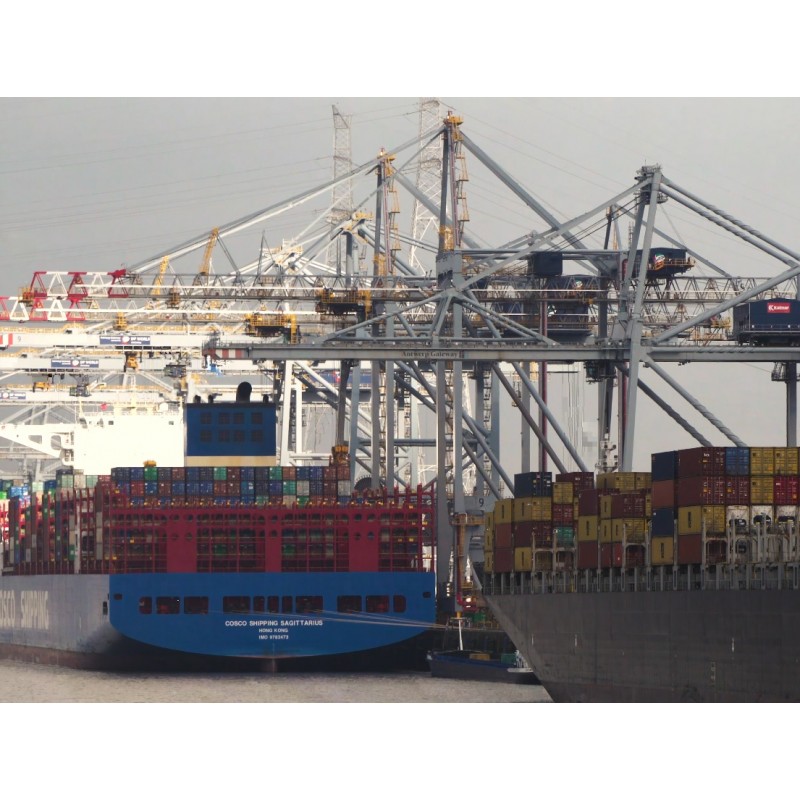Belgie - Antverpy - dok - loď - přístav - kontejner - jeřáb - časosběr - zrychleno 10x