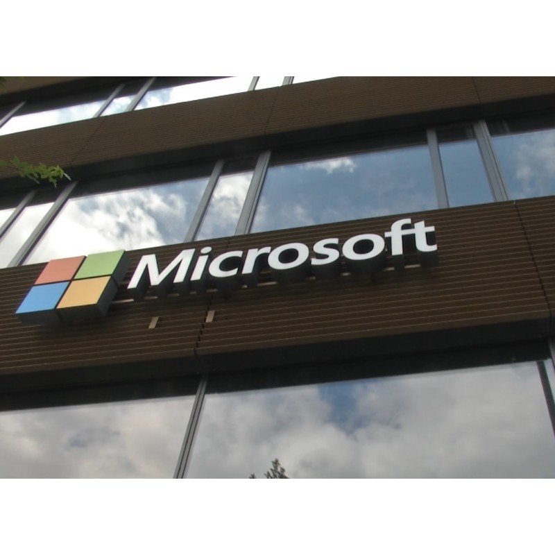 CZ - buildings - Microsoft - exteriors - offices - IT - manager - employees