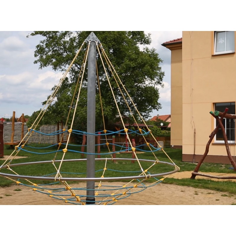 CZ - nature - Velké Přítočno - village - playground - children - grass - cyclist - lime tree - duck