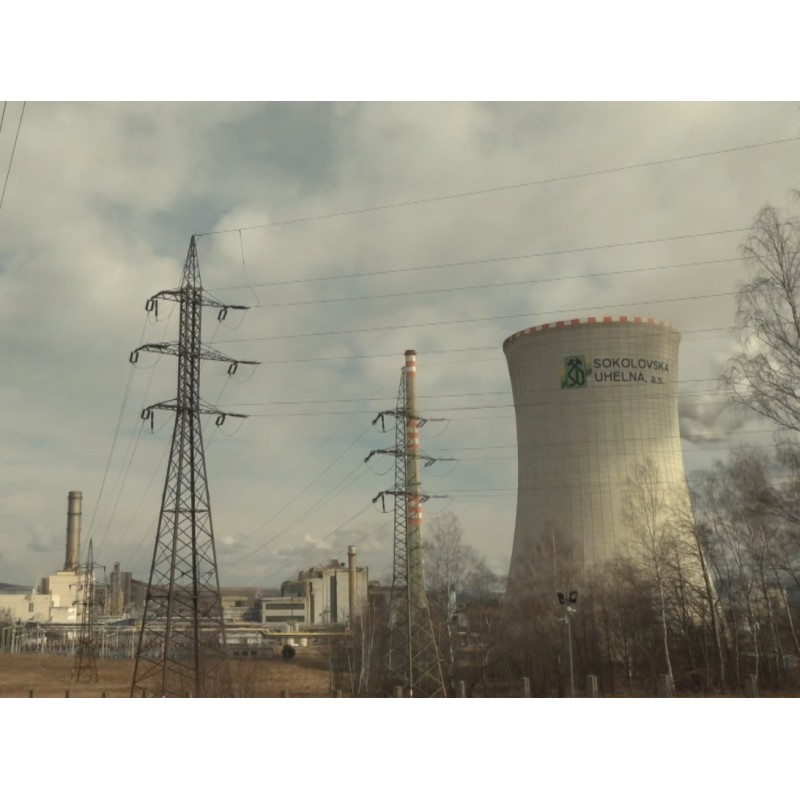 CZ - industry - factory - gas production from coal - Sokolovská Uhelná - chimney - smoking