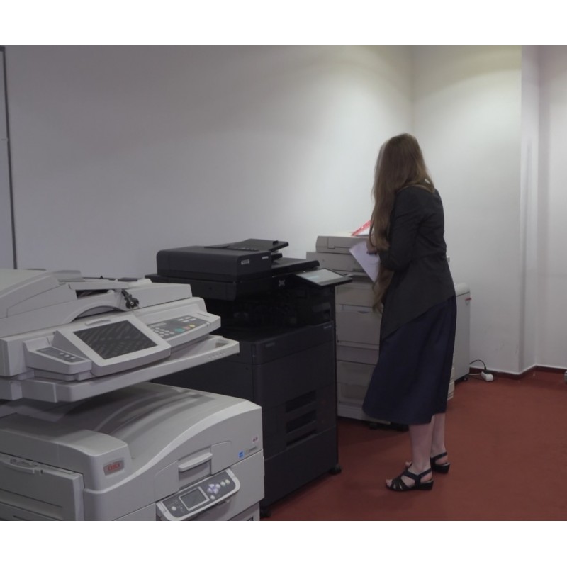 CZ - people - office - officer - binder - agreement - printer - copy machine