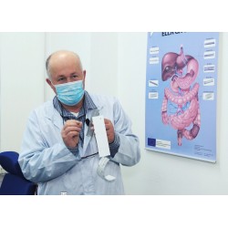 ČR - zdravotnictví - ELLA - Hradec Králové - jícen - stent - lékař - vynález - doktor