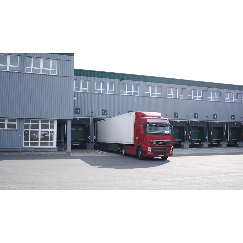 CZ - business - warehouse - fork lift truck - bar code scanner - box - pallet - packaging