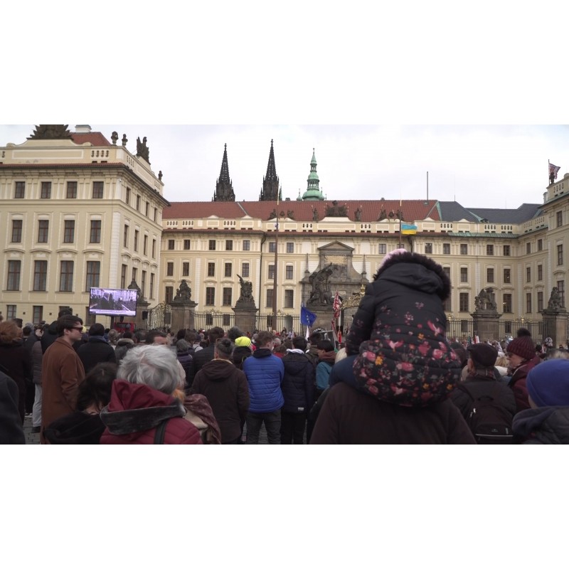 ČR - Pražský hrad - prezident - Petr Pavel - Hradčanské náměstí - podporovatelé - atmosféra