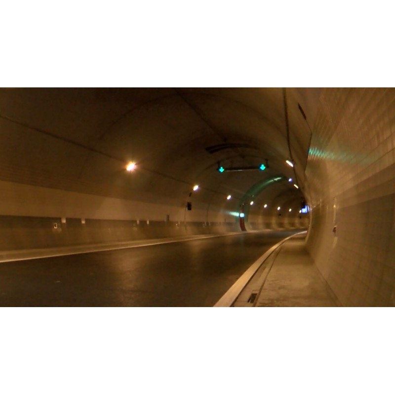 CR - Prague - Tunnel Blanka - Interior - Safety features - work