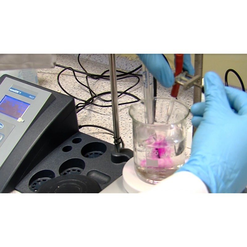 CR - school - chemistry - laboratory - test tubes - sodium explosion HD