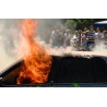 CR - people - firemen - car fire