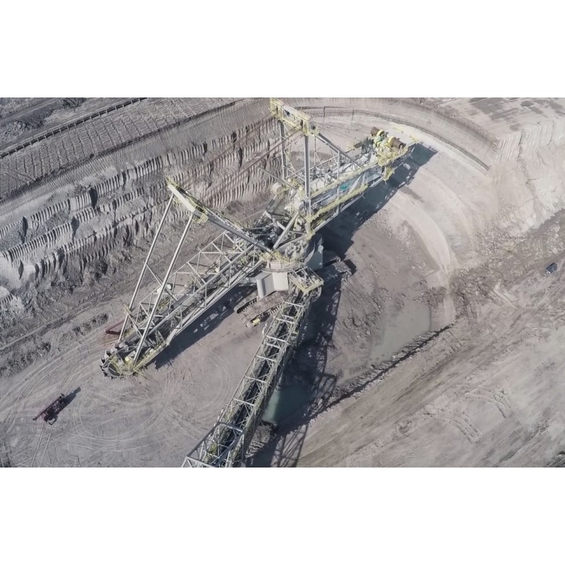 ČR - technologie - průmysl - těžba - důl - Bílina - rypadlo - provoz 1 - DRON