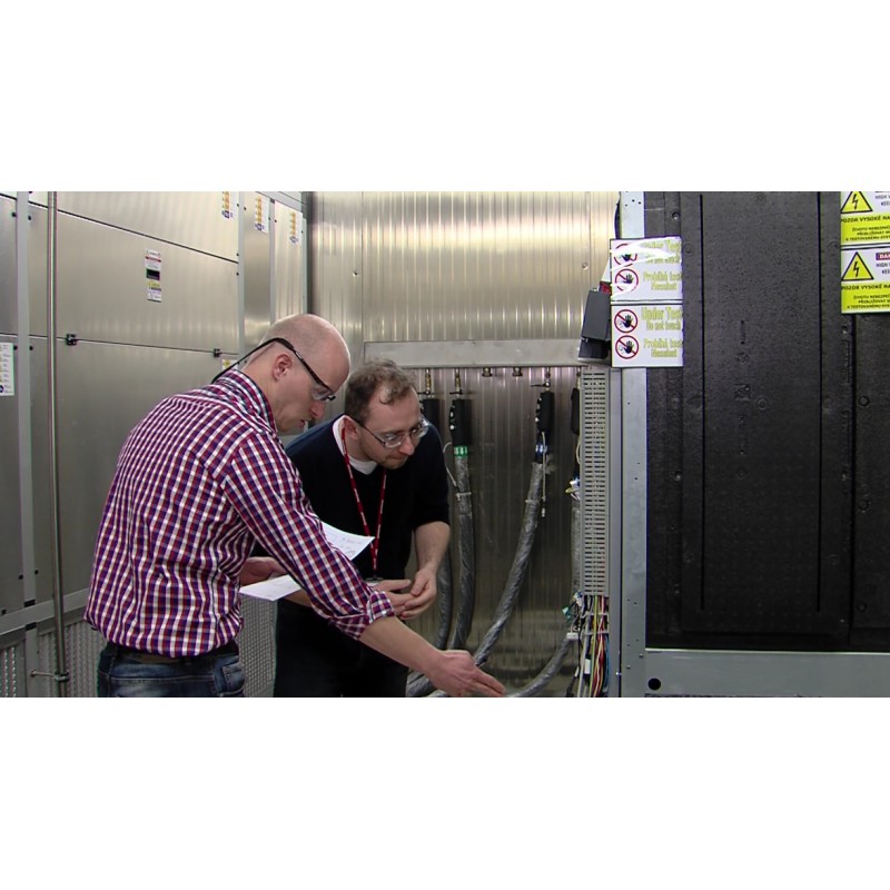 CR - BRno - science - technology - Honeywell - pump - heat - scientist - constructor