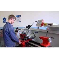 CR - education - industry - vocational school - toolmaker - apprentice - CNC