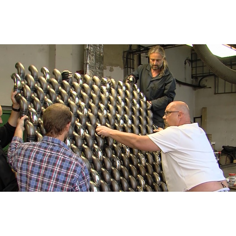 CR - Prague - culture - plastic art - sculptor - atelier - metal
