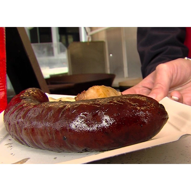 ČR - obchod - občerstvení - stánek - klobása - jídlo