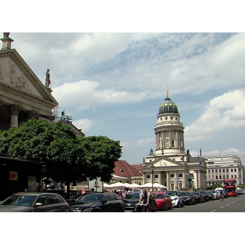  SRN - Berlín - cestování - budovy - památky - turisté