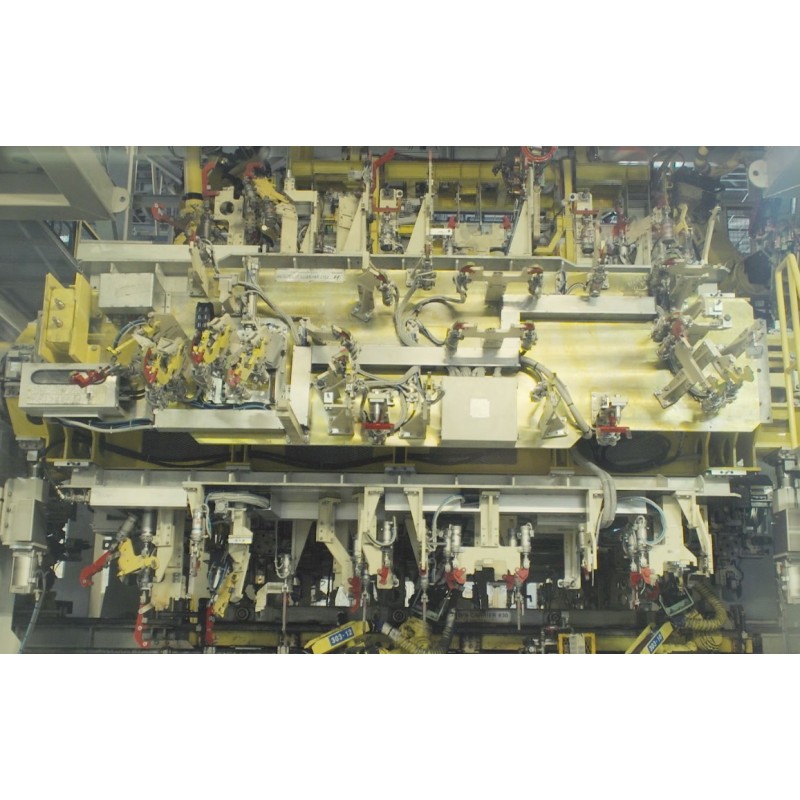 ČR - Nošovice - průmysl - technologie - automotiv - automobil - robot - výrobní linka