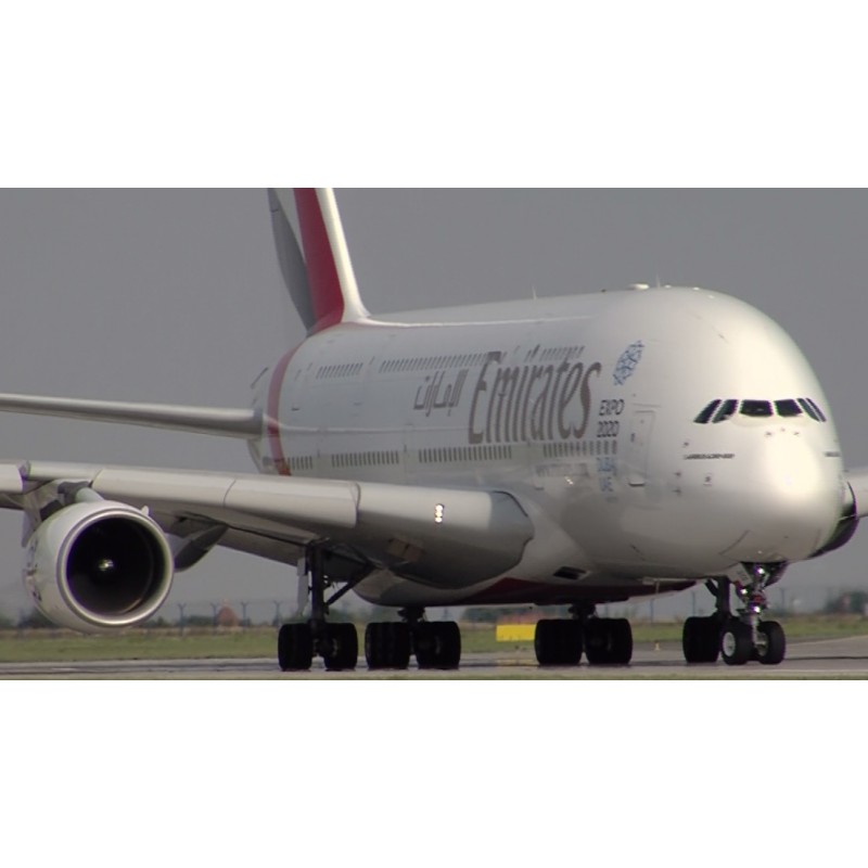 ČR - Praha - doprava - letiště - letadla - ALITALIA - ČSA - WIZZ air - EMIRATES - BRITISH AIRWAYS