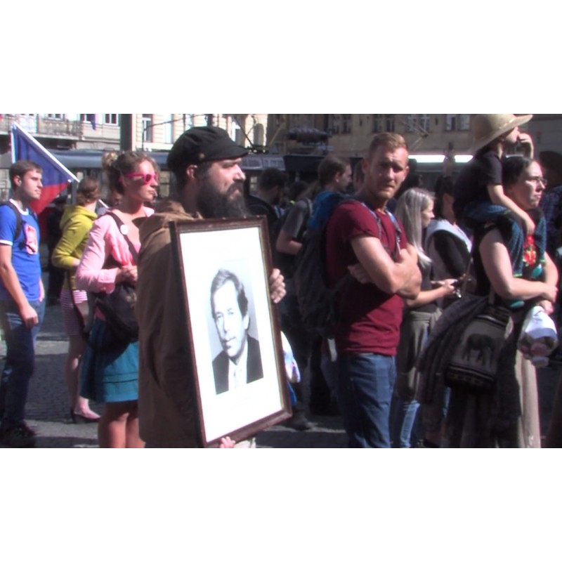 ČR - Praha - demonstrace - Babiš - komunisté - protesty