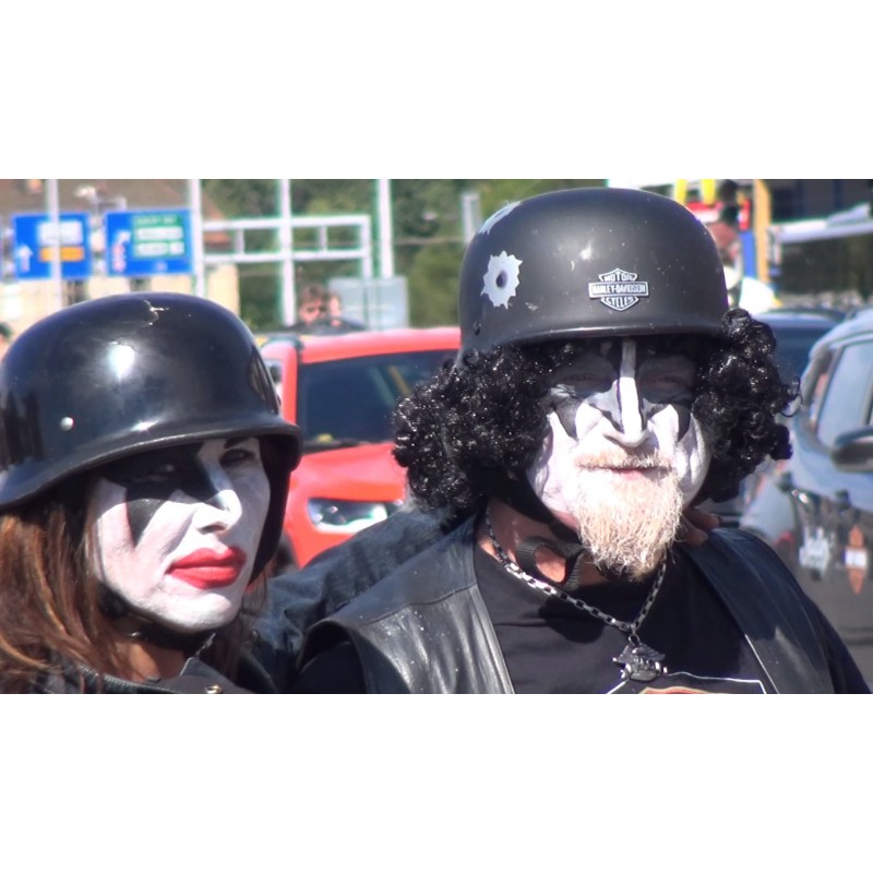 ČR - Praha - doprava - Harley Davidson - motorka - motorkář - spanilá jízda - Ian King