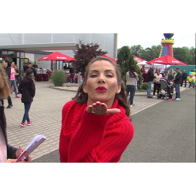 CR - people - entertainment - children day - family day