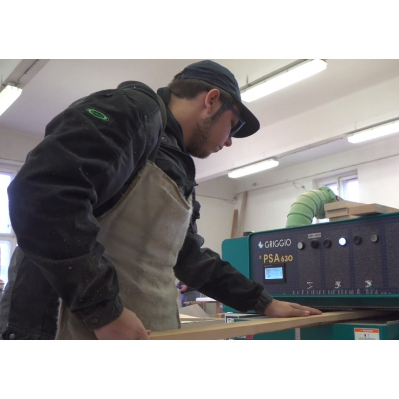 CR - education - shopfitter - decoration - joiner - wood - workshop