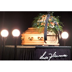 CR - Prague - National Theatre - Luděk Munzar - actor - funeral - respect - coffin