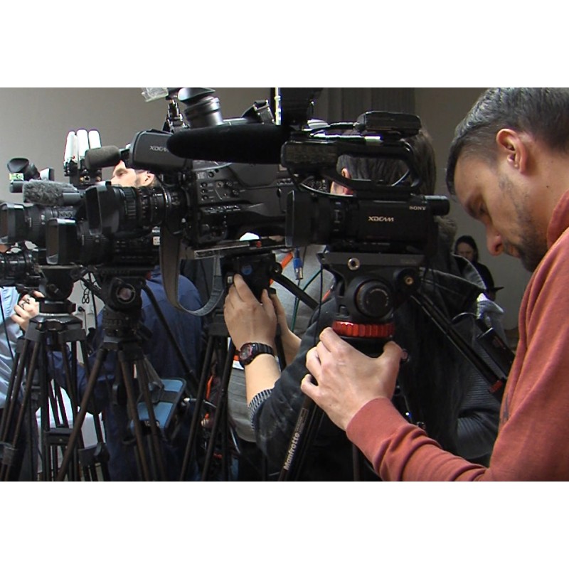 ČR - média - kamera - novinář - fotograf - sjezd - kongres
