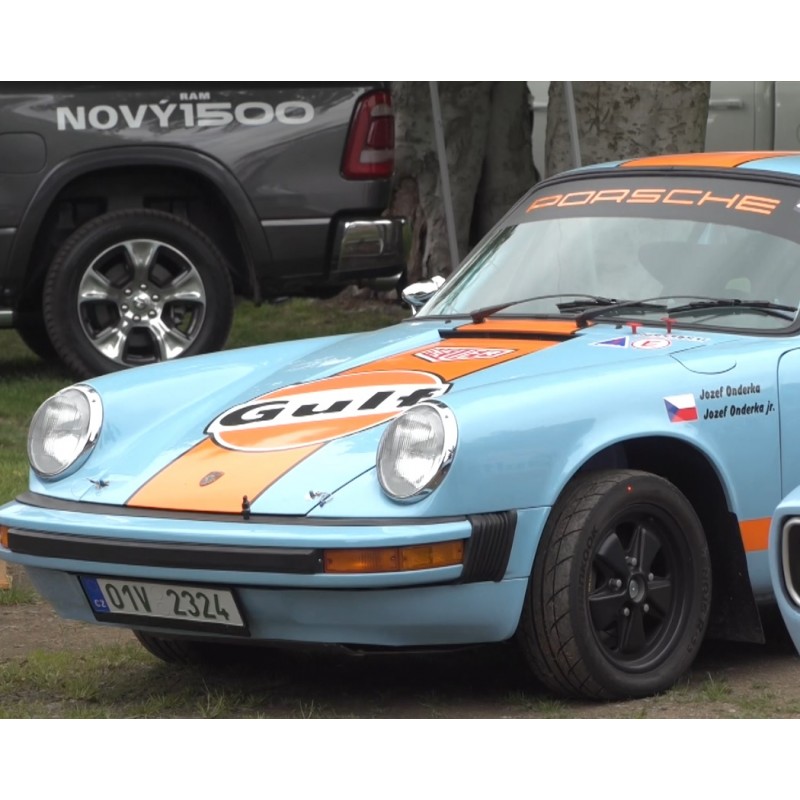 ČR - doprava - automobil - výstaviště - Porsche - Ferrari - veterán - Gulf Sherlog