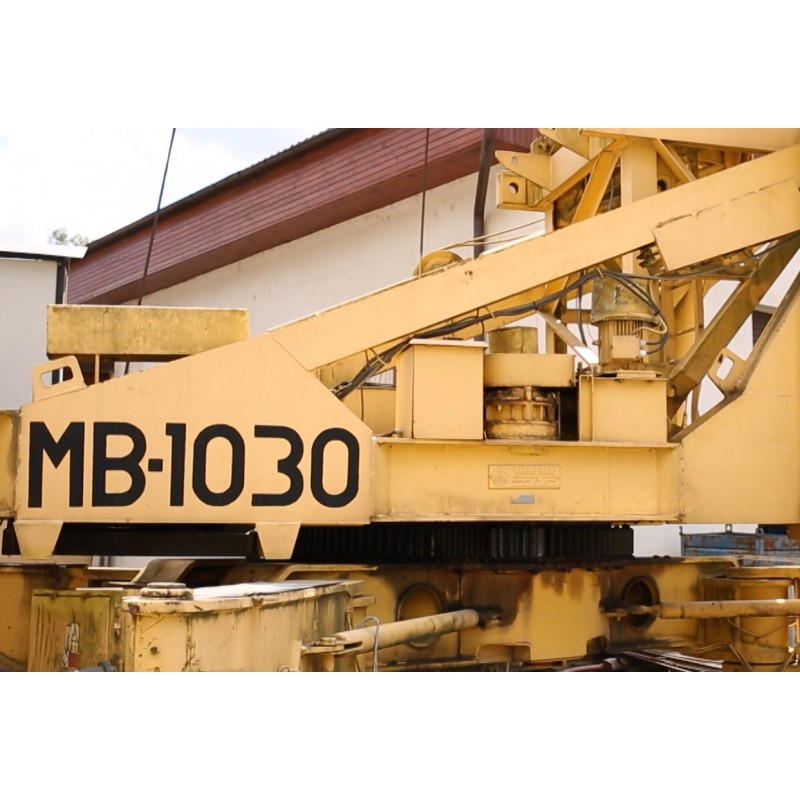 CZ - industry - civil engineering - construction - production - hall - bridge - welding - welder - crane