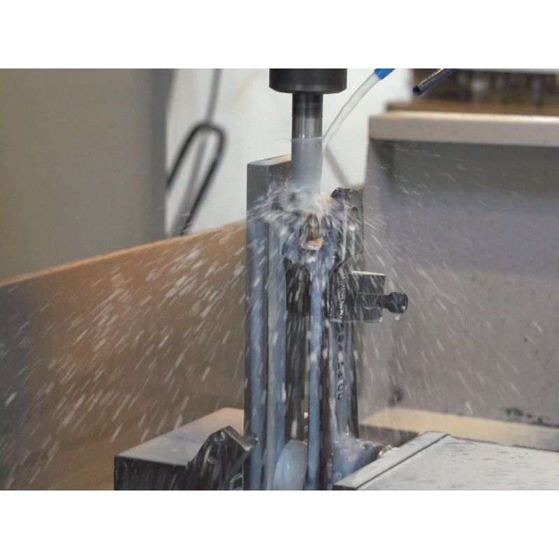 CZ - industry - pneumatic - cylinder - CNC - machine - slow motion - automation
