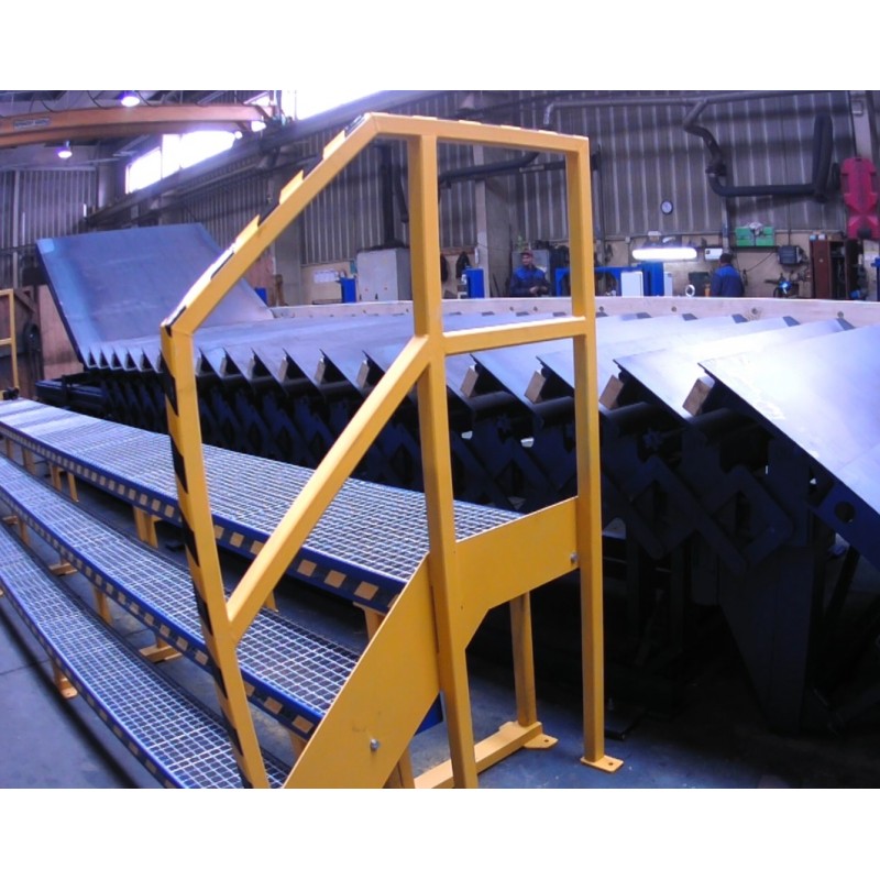 CZ - industry - Prlov - Vráblík - form - stairs - hydraulics