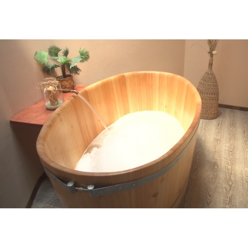CZ - health care - spa - indoor pool - massage - flask - cosmetics - bath - whirlpool - laser