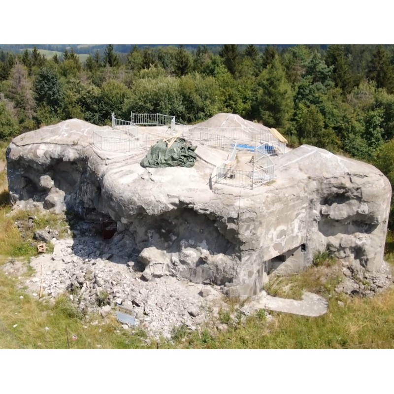 ČR - budovy - Broumov - pevnost - vojenství - military - historie - obrana - beton - bunkr
