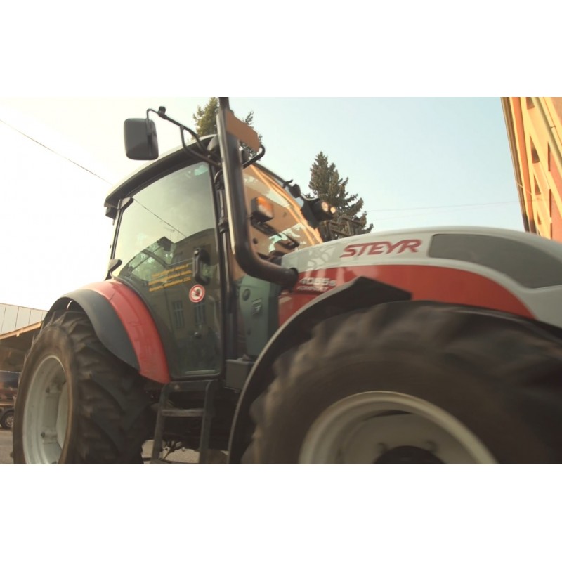 CZ - education - SZŠ - Benešov - tractor - gardener - flowers - horses - rider - stable