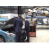 ČR - vzdělávání - SOS a SOU Kladno - automechanik - elektrikář - dílna - robot