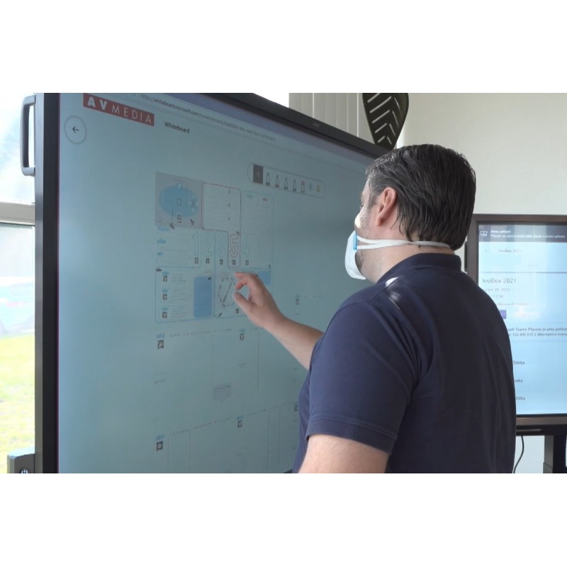 CZ - technology - communication - AV media - digital - interactive - notebook - board - 2
