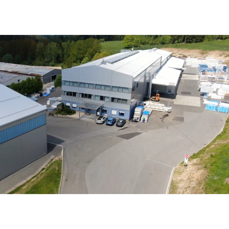 ČR - Smržovka - průmysl - Titan Multiplast - plasty - dron - továrna - hala