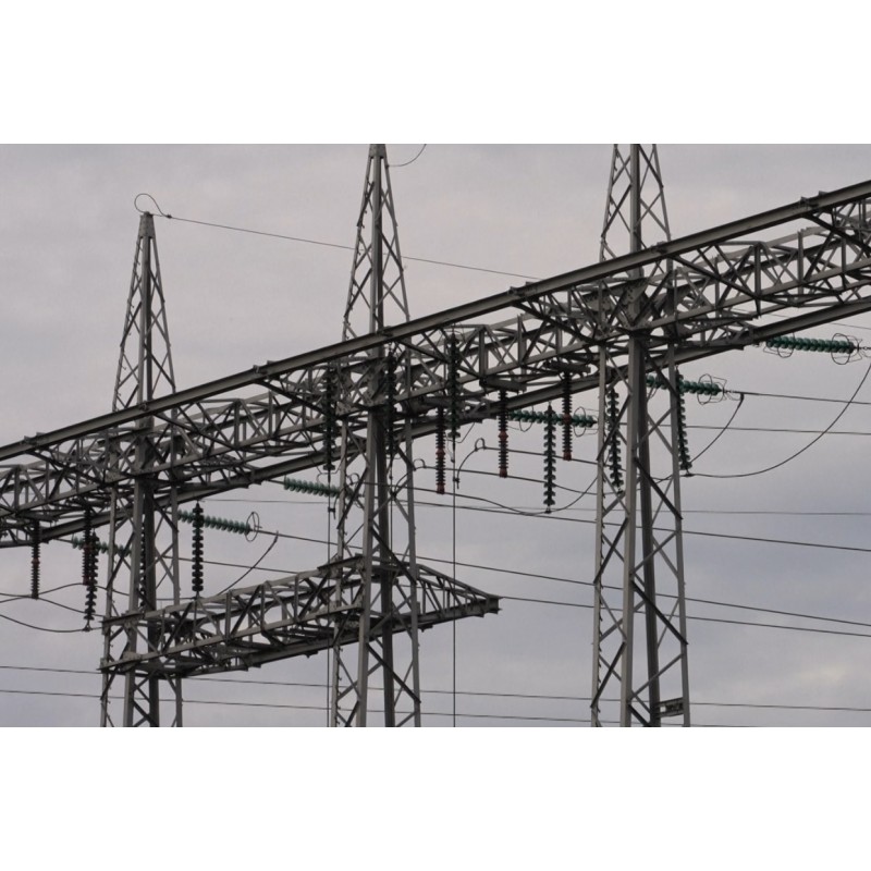 Svět - průmysl - energetika - elektrárna - doma - žehlička - pračka - kávovar - elektroměr  plynoměr