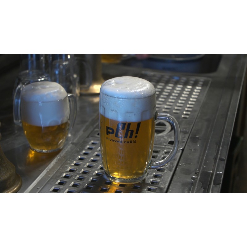ČR - obchod - Pivovar CHříč - varna - tanky - láhev - sudy - oheň - pivo - lahvárna - stáčírna
