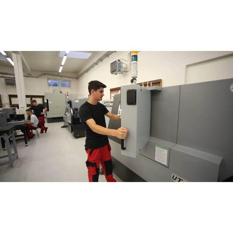 CZ - Krnov - education - SPS - robot - virtual reality - machining - cutter - soldering - welder