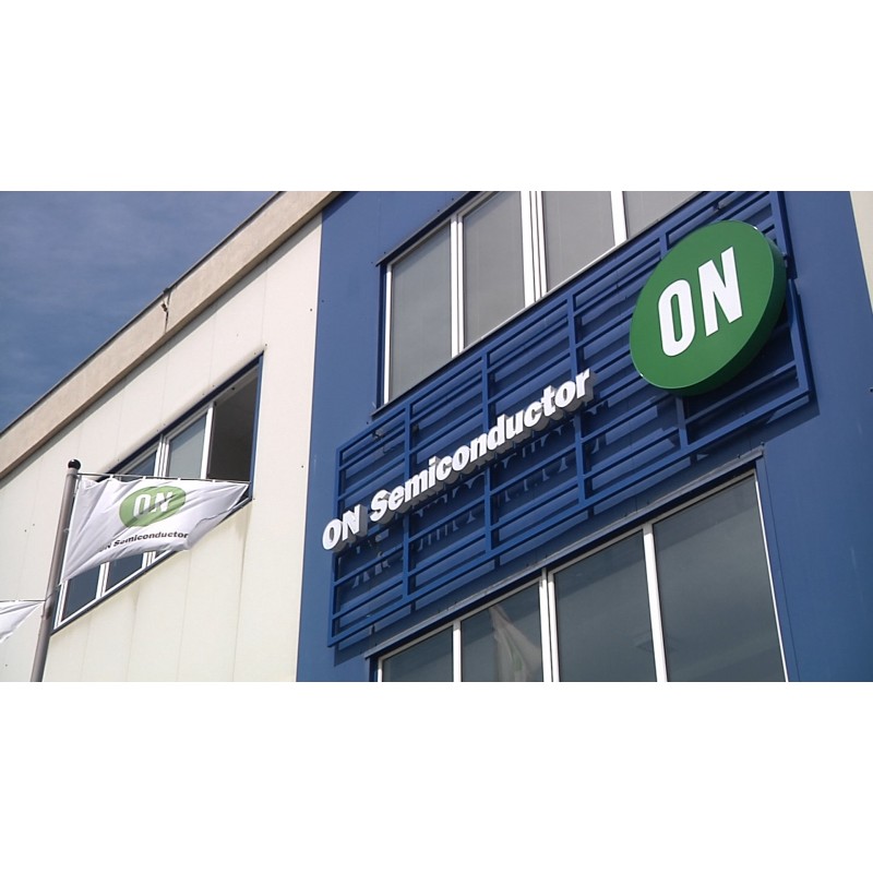 CZ - Rožnov - Onsemi - conductor - building - chip - technology