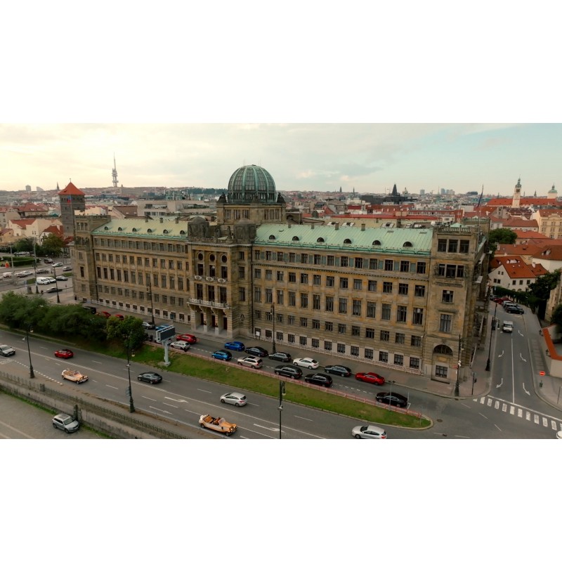 ČR - budovy - Praha - MPO - ministerstvo - exteriéry - Na Františku