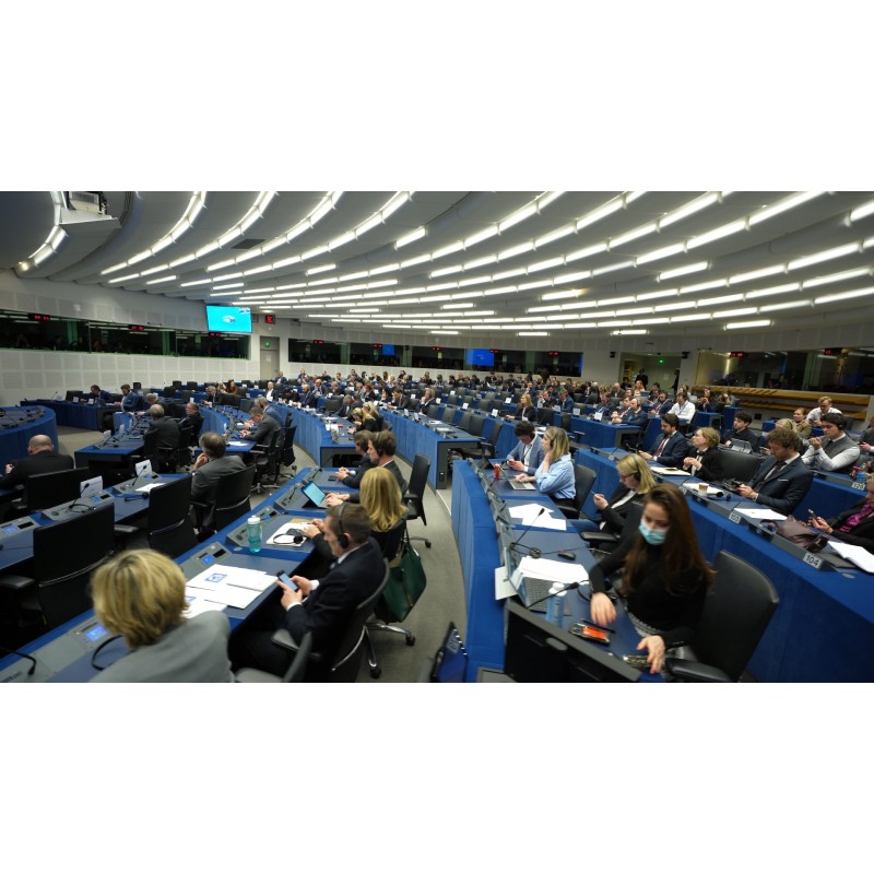  Francie - Štrasburk - Kypr - politika - Geadis Geadi - EP - europoslanec - prostřihy - 4K