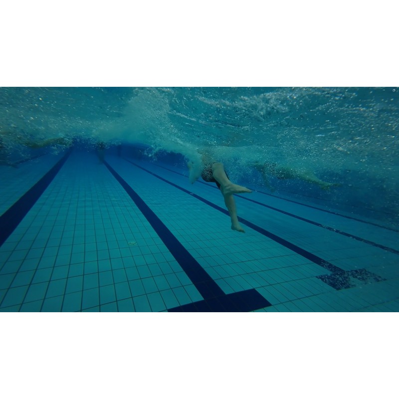 ČR - sport - Kolín - Kutná Hora - plavání - Vodníček - děti - potápění - bazén - POD VODOU